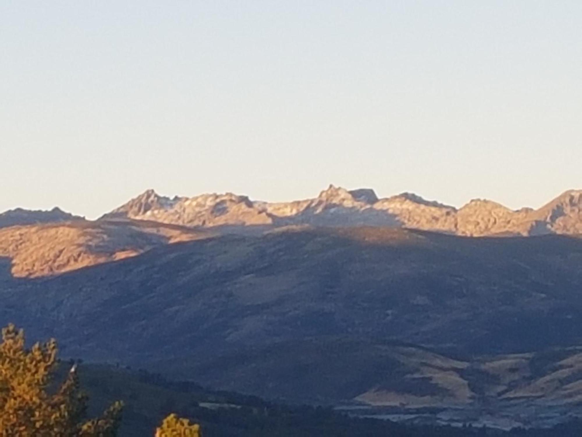 나바레돈다 데 그레도스 La Vista De Gredos 아파트 외부 사진